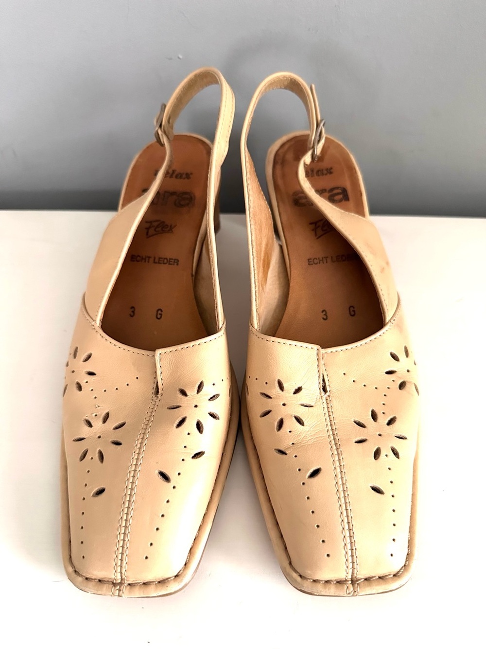 ARA Flex Relax - Women’s, Cream Leather, Sling Back, Heel, Square Toe, US 5